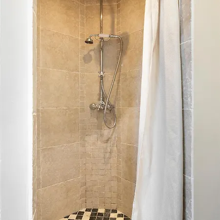 T2 Spacieux A 19e - Parc De La Apartamento París