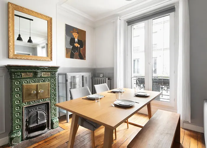 T2 Spacieux à 19e - Parc De La Appartamento Parigi